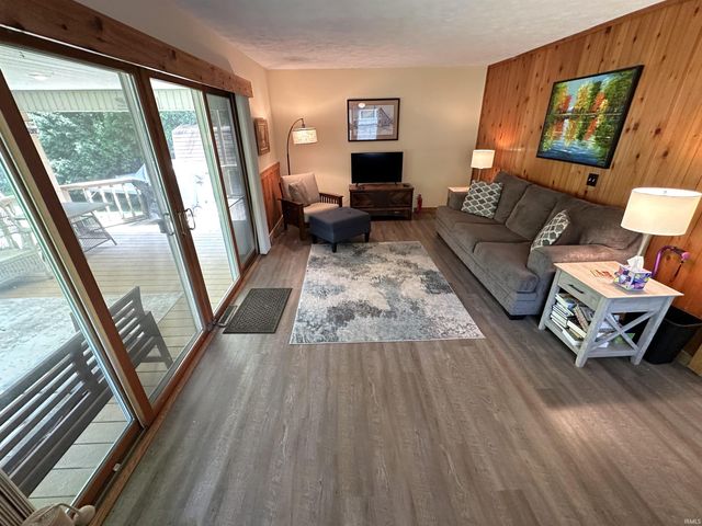 9393 N Lenback Court, Monticello, IN 47960