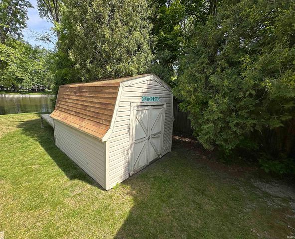 9393 N Lenback Court, Monticello, IN 47960