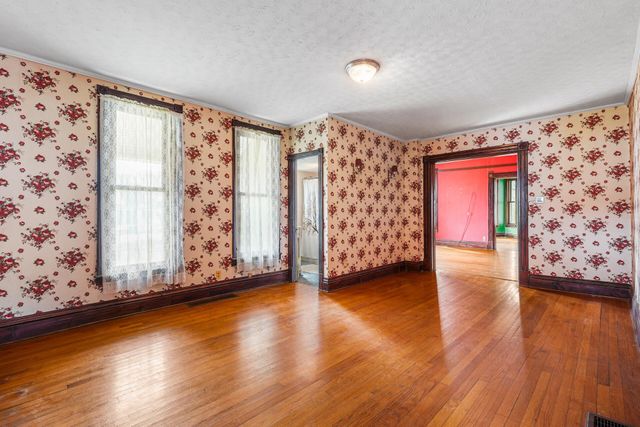 522 N Main Street, Williamstown, KY 41097