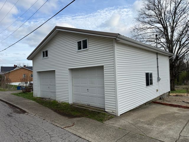 522 N Main Street, Williamstown, KY 41097