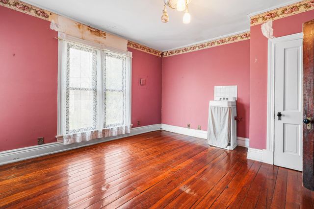 522 N Main Street, Williamstown, KY 41097