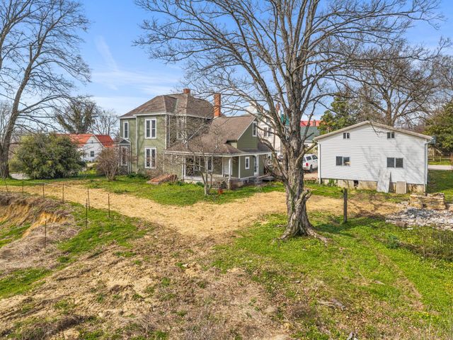 522 N Main Street, Williamstown, KY 41097