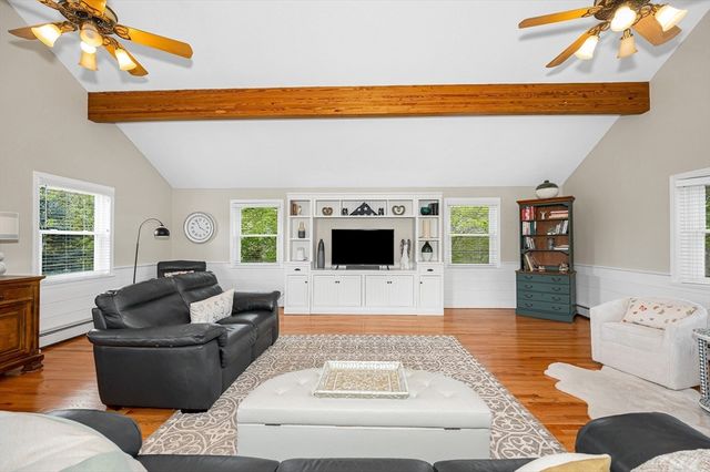 389 Marbleridge Rd, North Andover, MA 01845