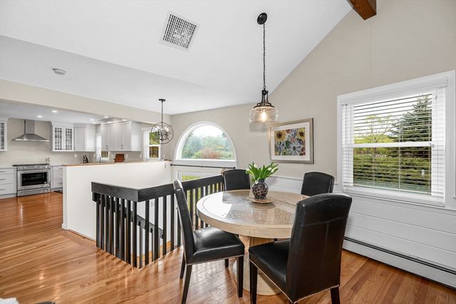 389 Marbleridge Rd, North Andover, MA 01845