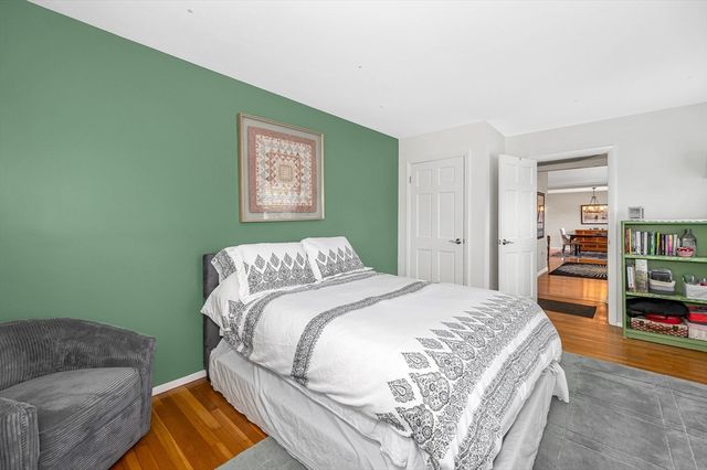 389 Marbleridge Rd, North Andover, MA 01845