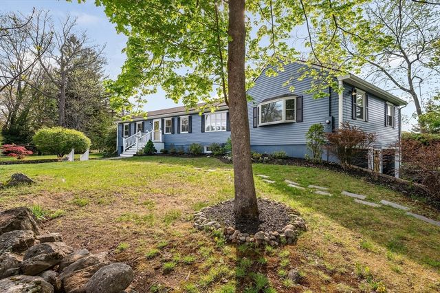 389 Marbleridge Rd, North Andover, MA 01845
