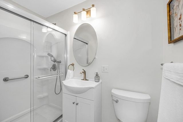 389 Marbleridge Rd, North Andover, MA 01845