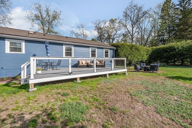 389 Marbleridge Rd, North Andover, MA 01845
