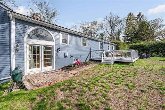389 Marbleridge Rd, North Andover, MA 01845