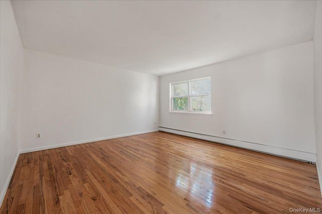 1259 New York Avenue, Elmont, NY 11003