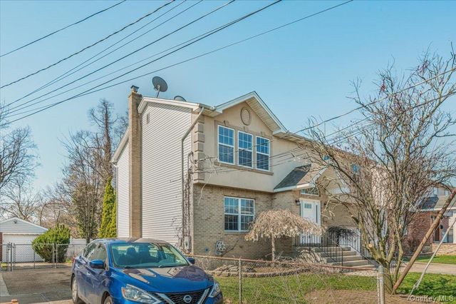 1259 New York Avenue, Elmont, NY 11003