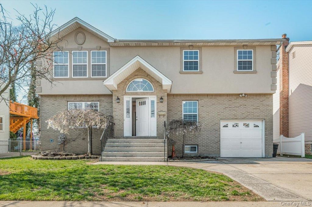 1259 New York Avenue, Elmont, NY 11003