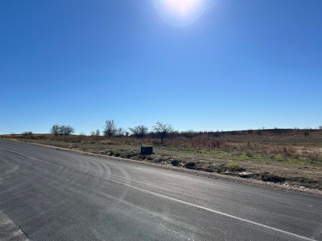 2820 Lucky Pepper Drive, Granbury, TX 76049