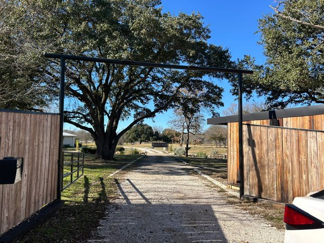 2820 Lucky Pepper Drive, Granbury, TX 76049