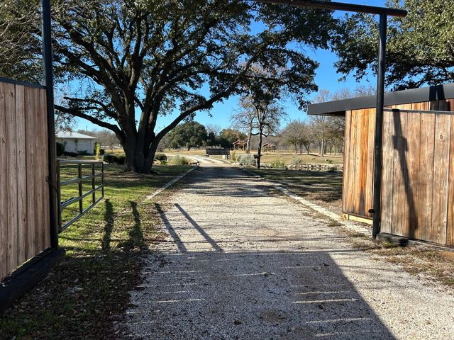 2820 Lucky Pepper Drive, Granbury, TX 76049