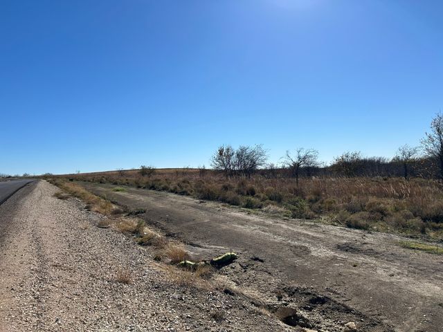 2820 Lucky Pepper Drive, Granbury, TX 76049