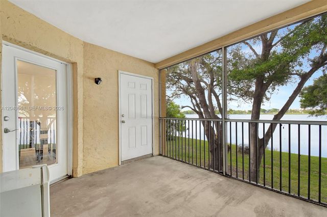 2445 NW 33rd Street 1410, Oakland Park, FL 33309