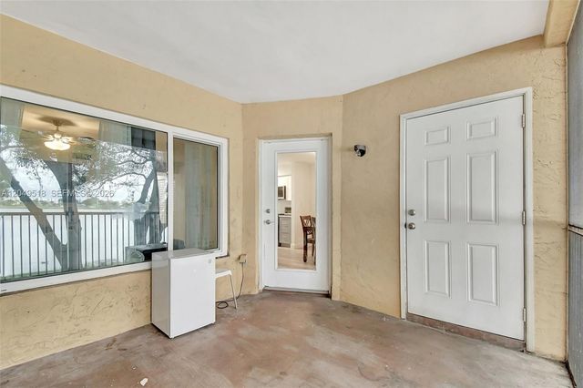 2445 NW 33rd Street 1410, Oakland Park, FL 33309
