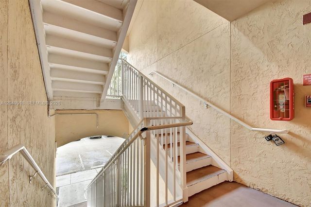 2445 NW 33rd Street 1410, Oakland Park, FL 33309