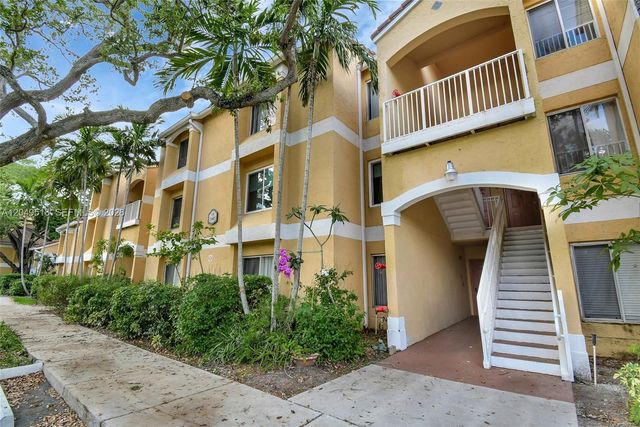 2445 NW 33rd Street 1410, Oakland Park, FL 33309