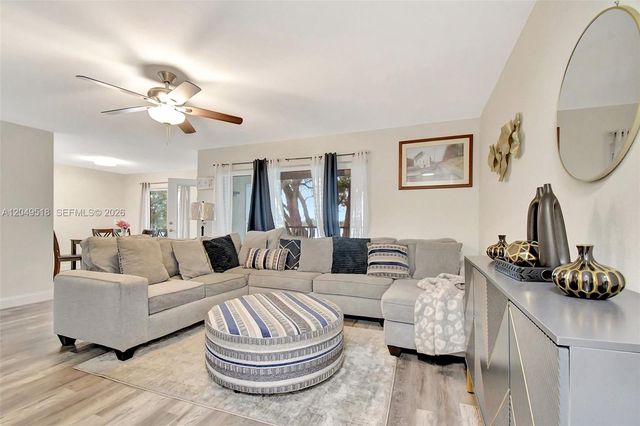 2445 NW 33rd Street 1410, Oakland Park, FL 33309