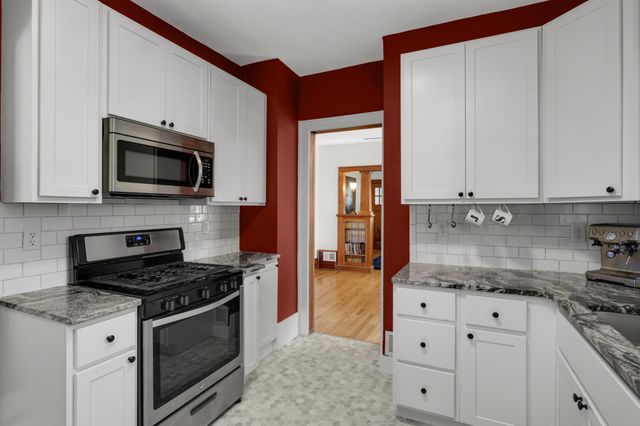 725 Charlton Street, Saint Paul, MN 55107