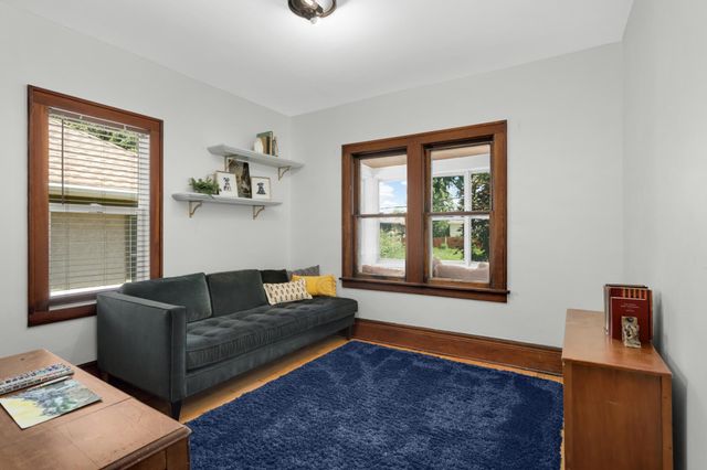 725 Charlton Street, Saint Paul, MN 55107