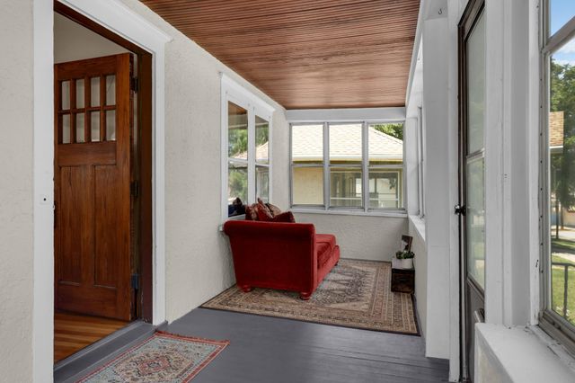 725 Charlton Street, Saint Paul, MN 55107