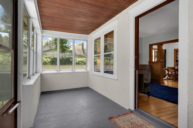 725 Charlton Street, Saint Paul, MN 55107