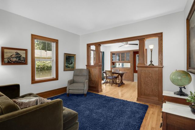 725 Charlton Street, Saint Paul, MN 55107