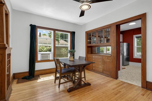725 Charlton Street, Saint Paul, MN 55107