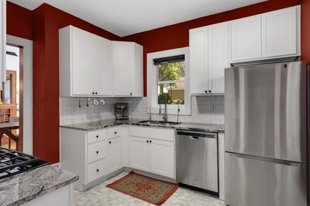 725 Charlton Street, Saint Paul, MN 55107