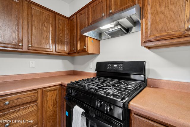 3318 Belmont Rd, Louisville, KY 40218