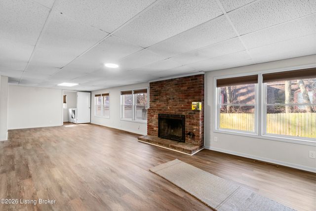 3318 Belmont Rd, Louisville, KY 40218