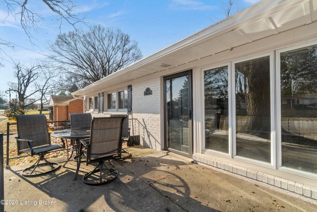 3318 Belmont Rd, Louisville, KY 40218