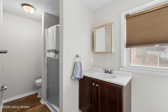 3318 Belmont Rd, Louisville, KY 40218
