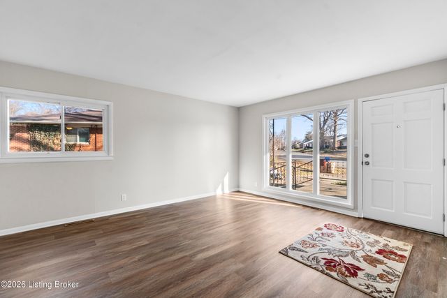 3318 Belmont Rd, Louisville, KY 40218