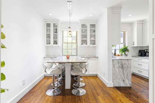 1490 Beacon St 4, Brookline, MA 02446