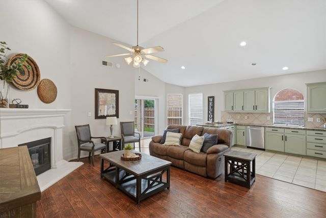 12908 Hurricane Lane, Fort Worth, TX 76244