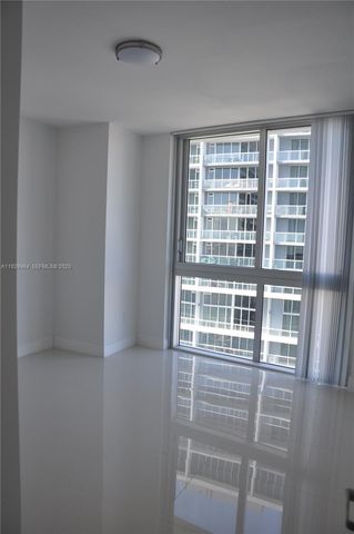 475 Brickell Ave 4215, Miami, FL 33131