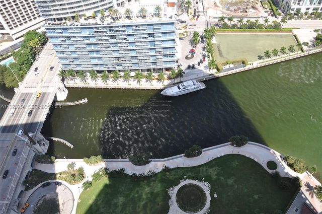 475 Brickell Ave 4215, Miami, FL 33131