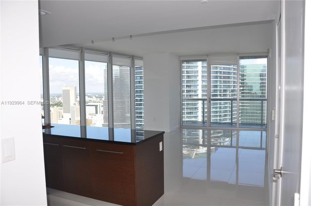 475 Brickell Ave 4215, Miami, FL 33131
