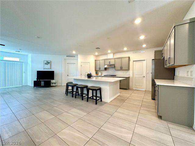 640 Stone Hammer Avenue, Las Vegas, NV 89183
