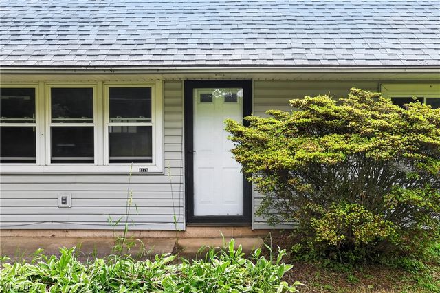 4174 Burkey Road, Austintown, OH 44515
