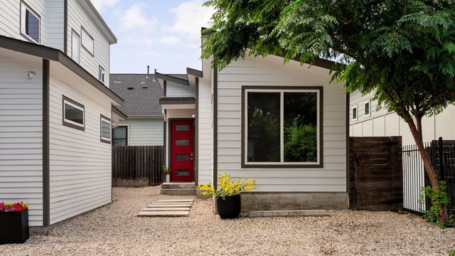 1905 Pennsylvania Ave B, Austin, TX 78702