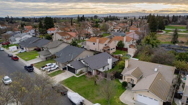 1017 Jayhawk Way, Modesto, CA 95358