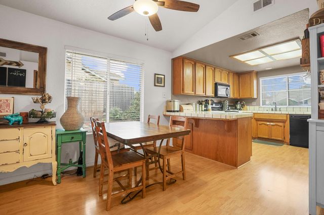 1017 Jayhawk Way, Modesto, CA 95358