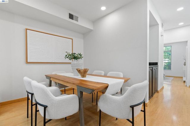 7722 Chantilly Dr, Dublin, CA 94568