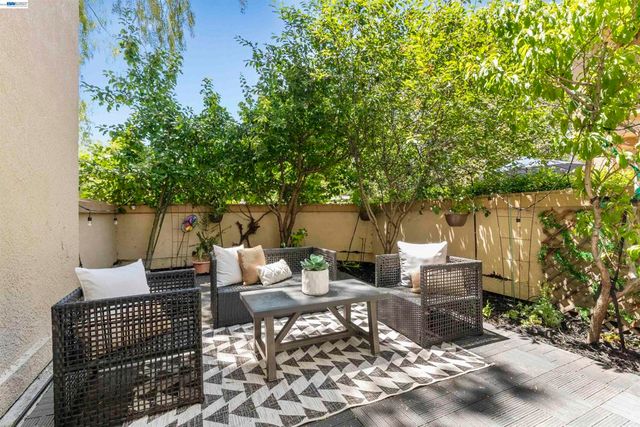 7722 Chantilly Dr, Dublin, CA 94568