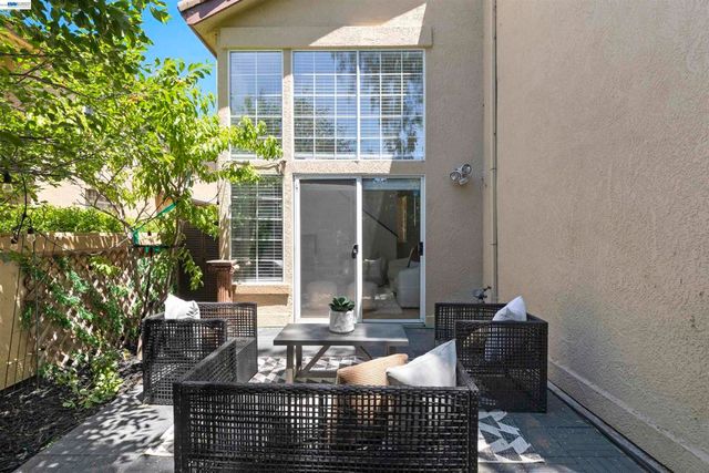 7722 Chantilly Dr, Dublin, CA 94568